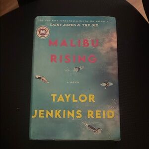Malibu Rising by Taylor Jenkins Reid